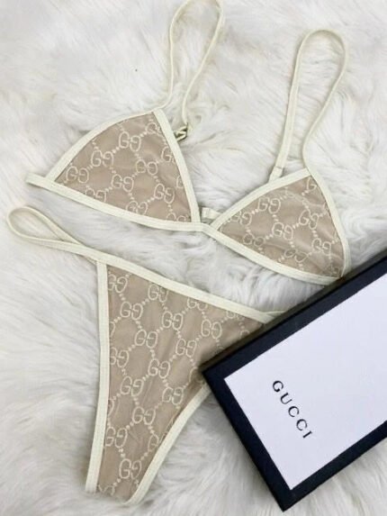 Ensemble Gucci