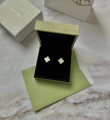 Boucles d’oreilles Van Cleef & Arpels